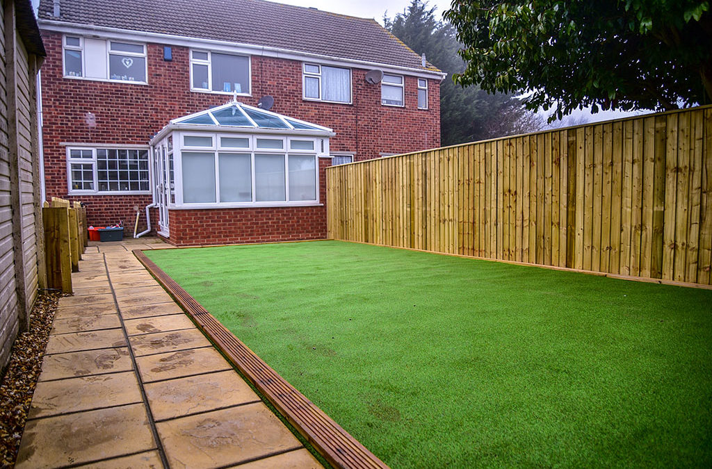 Why You Should Use a Landscaper For Your Garden
